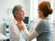 einrenken-gegen-tinnitus-mythos-oder-wirksame-behandlung